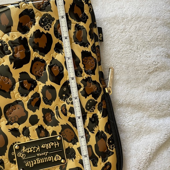 Hello Kitty iPad Case.  Rare  NWOT - Picture 3 of 5